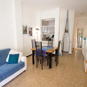  Appartamento Bilocale Con Giardino Terrazzato Comodo Al Mare Italia